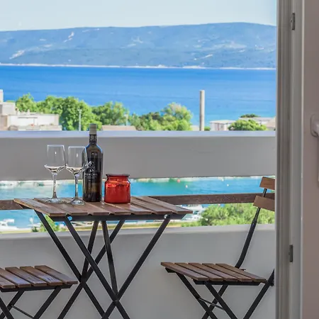 Skyline * Omis